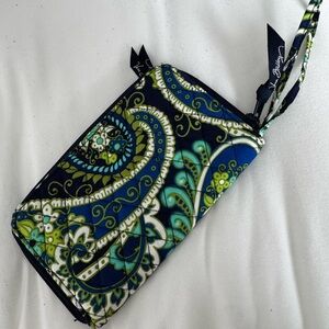 Vera Bradley Rhythm and Blues Paisley Wristlet
